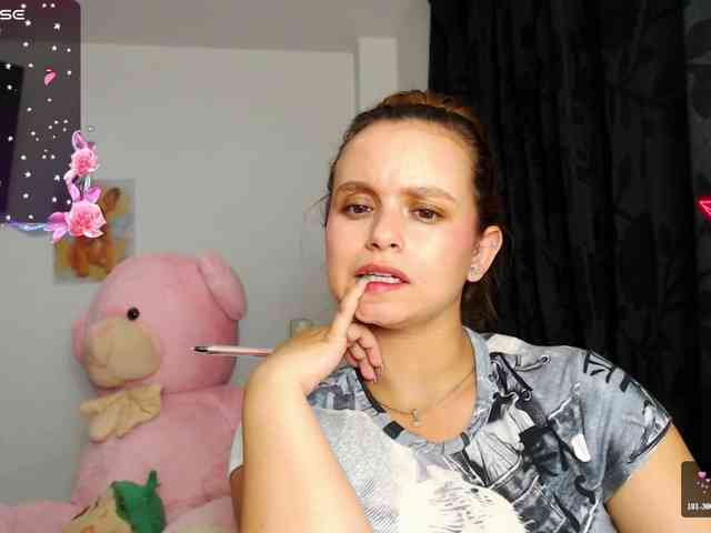 isabella-77 webcam
