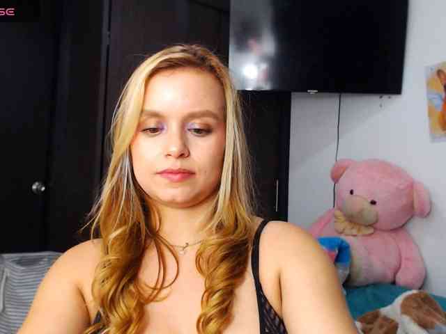 isabella-77 webcam