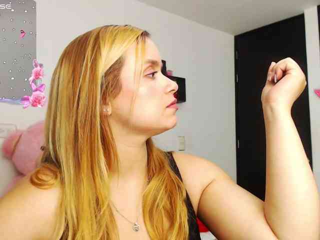 isabella-77 webcam