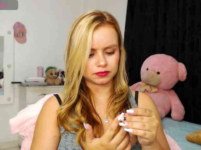 isabella-77 webcam