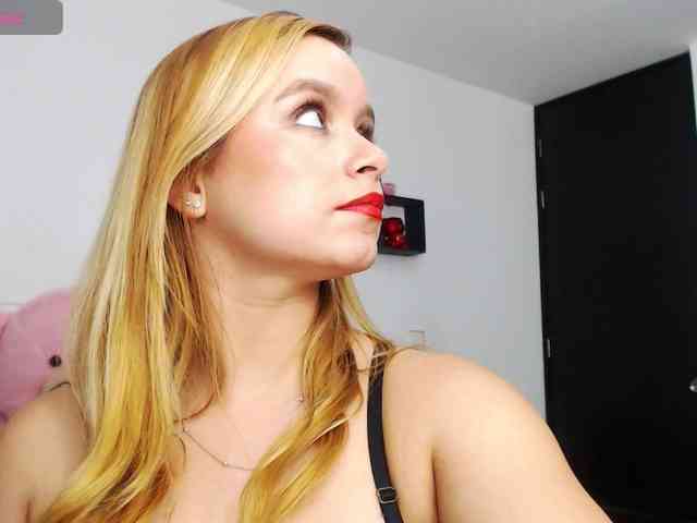 isabella-77 webcam