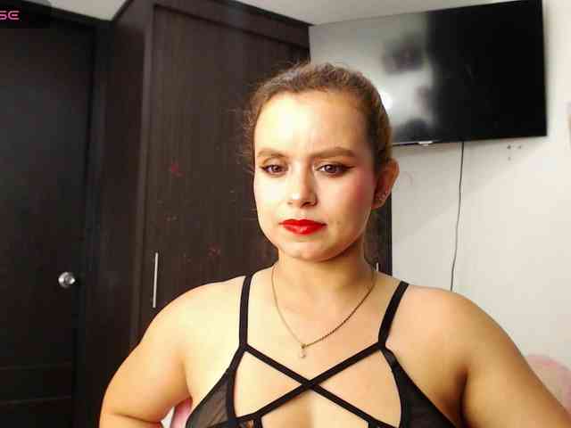 isabella-77 webcam