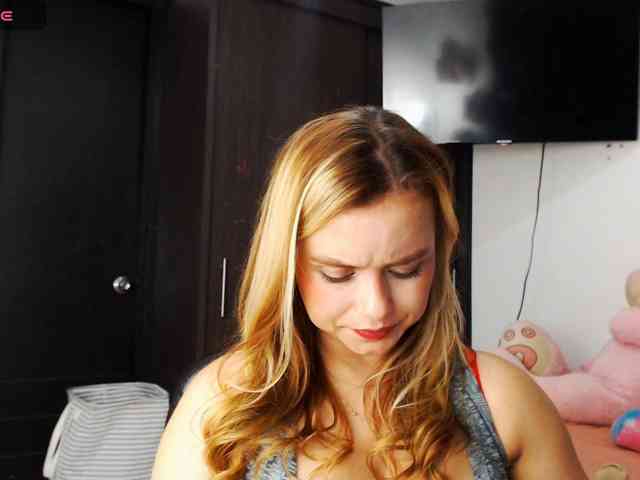 isabella-77 webcam