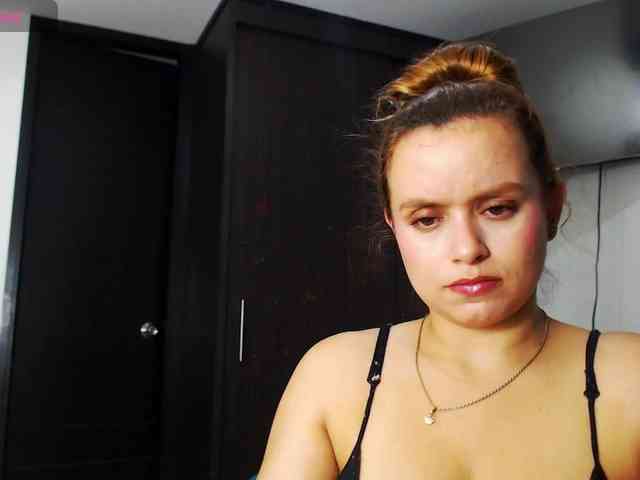 isabella-77 webcam