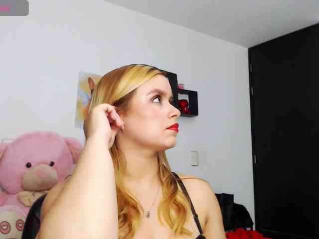 isabella-77 webcam