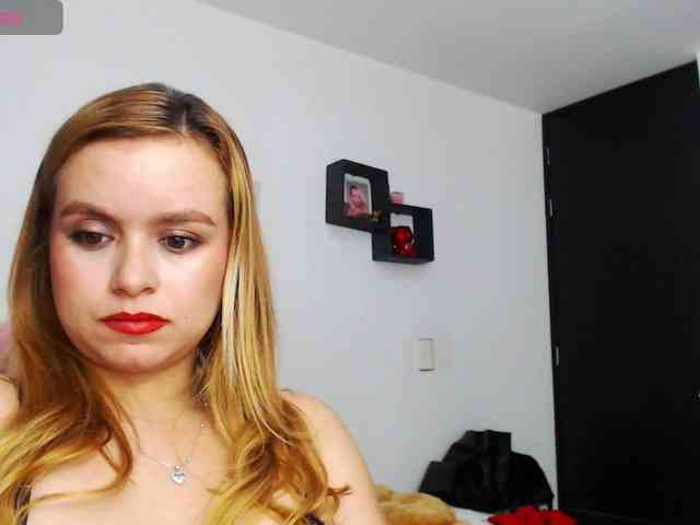 isabella-77 webcam