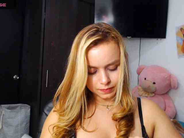 isabella-77 webcam