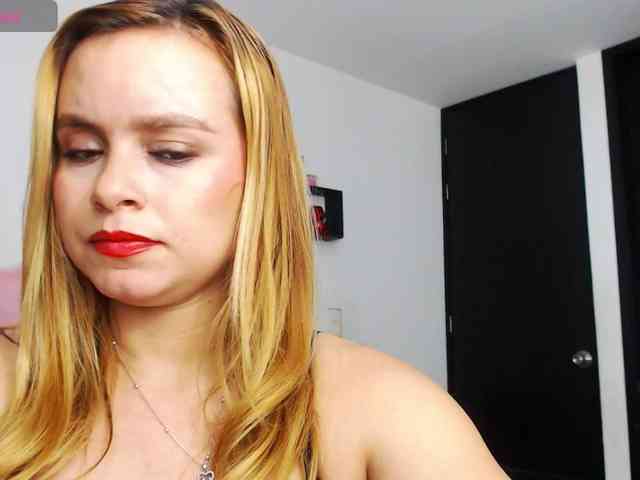 isabella-77 webcam