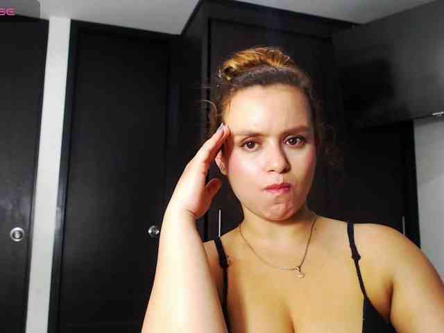 isabella-77 webcam