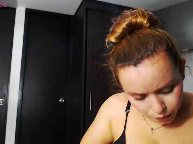 isabella-77 webcam