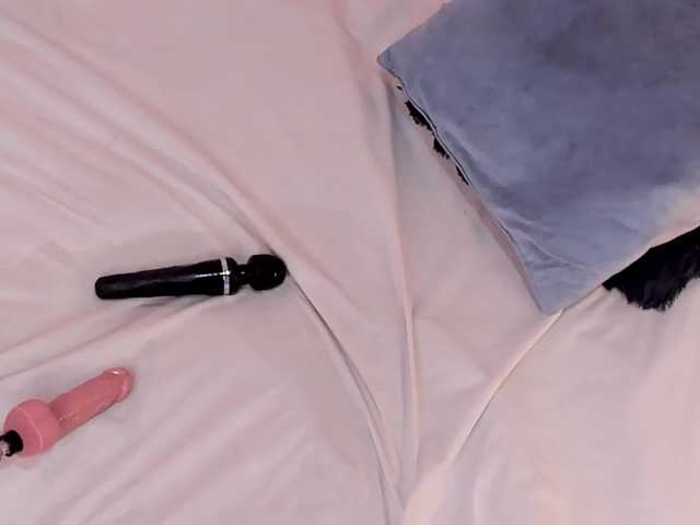 Katta-Gil live cam on BongaCams