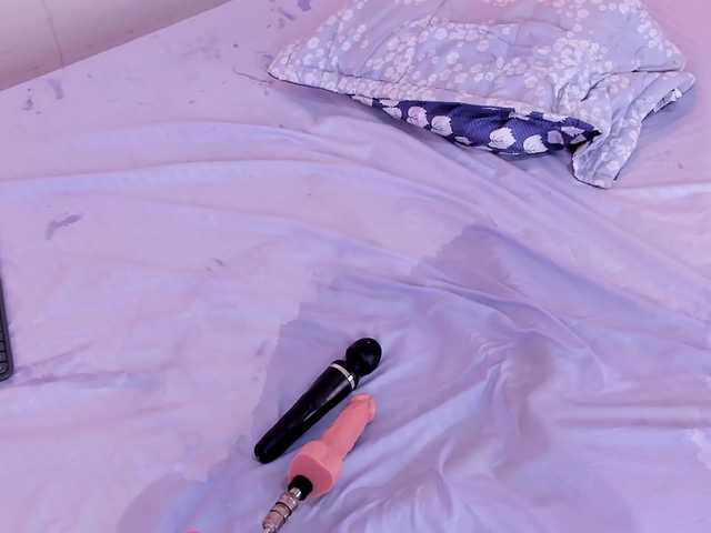 Katta-Gil live cam on BongaCams