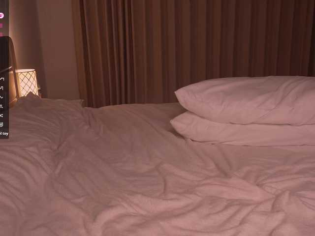 BabyEllen live cam on BongaCams