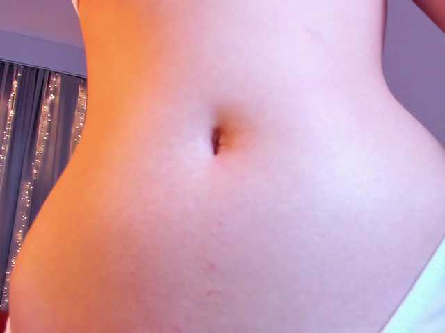 Dollyiaa's BongaCams show and profile