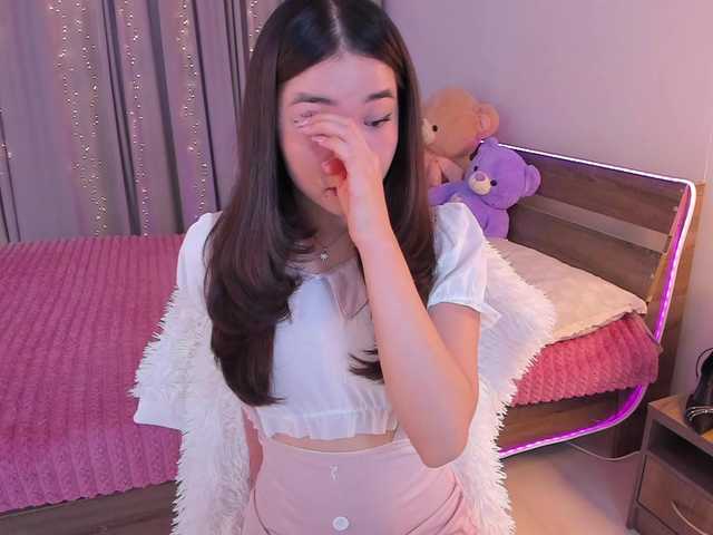 Dollyiaa live webcam show