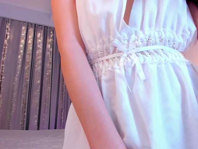 Dollyiaa live cam on BongaCams