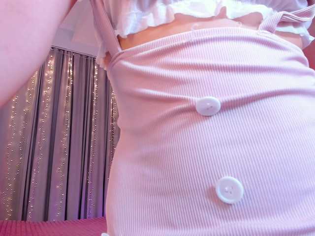 Dollyiaa live webcam show