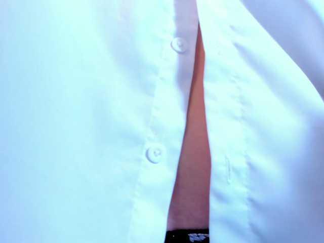 Dollyiaa live cam on BongaCams