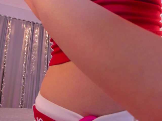 Dollyiaa live cam on BongaCams