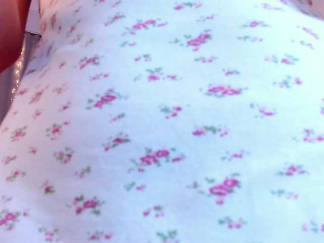 Dollyiaa live cam on BongaCams