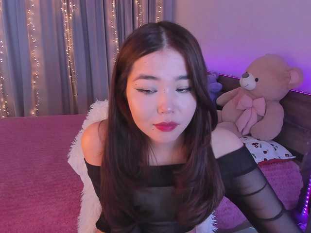 Dollyiaa Live Cam on BongaCams