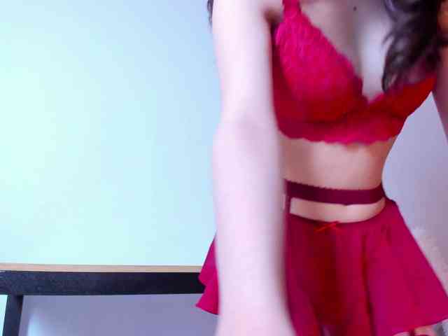 Model: Dollyiaa