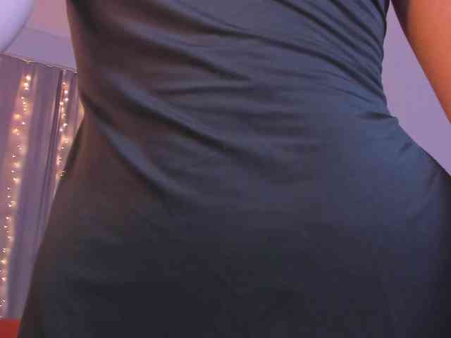 Dollyiaa webcam