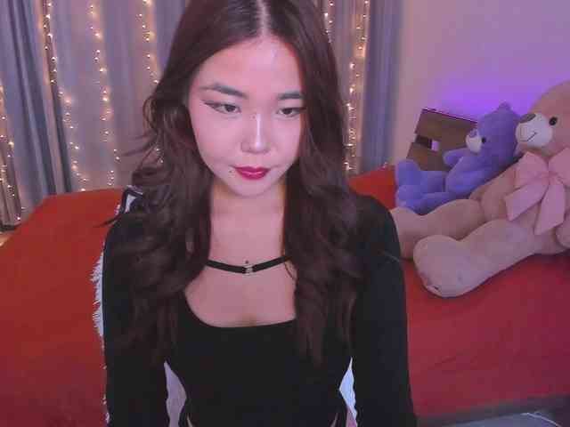 Dollyiaa webcam