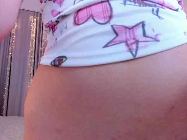 Dollyiaa webcam