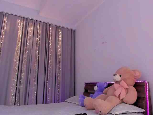 Dollyiaa webcam
