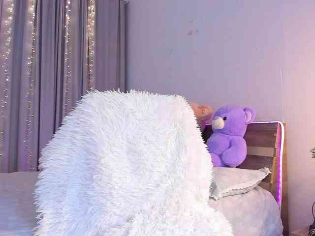 Dollyiaa webcam
