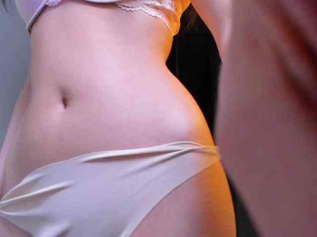 Dollyiaa webcam