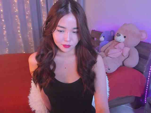 Dollyiaa webcam