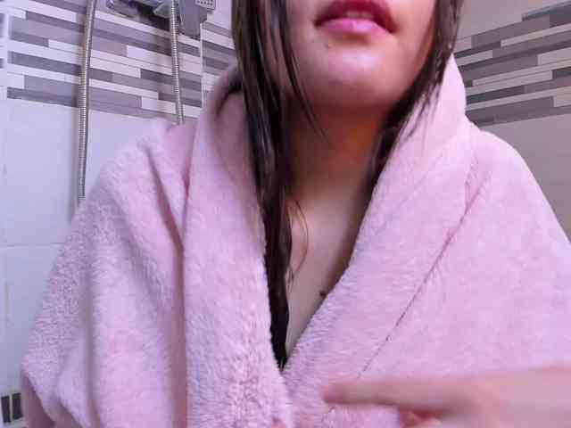 Dollyiaa webcam