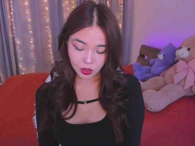 Dollyiaa webcam