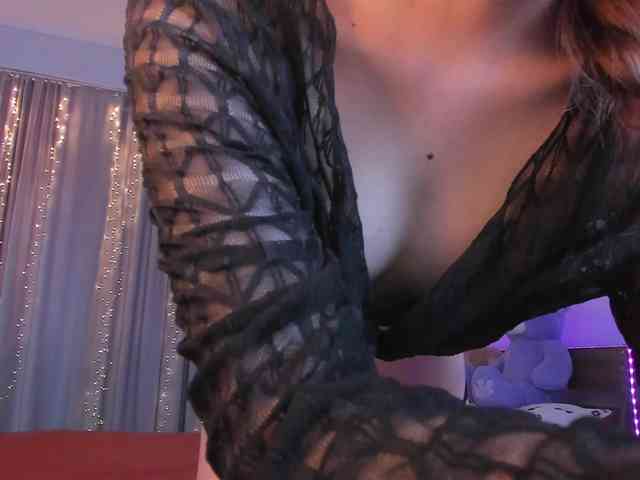 Dollyiaa webcam