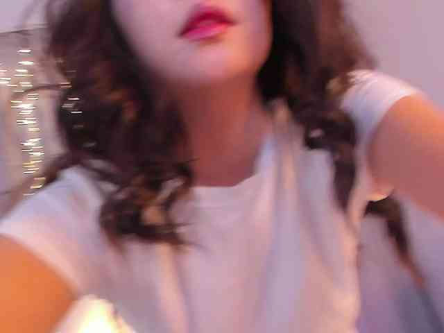 Dollyiaa webcam