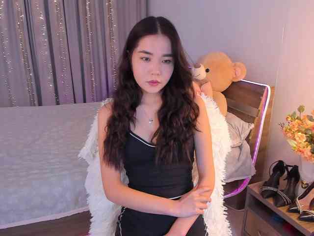 Dollyiaa webcam