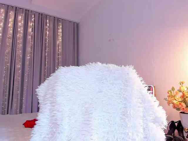Dollyiaa webcam