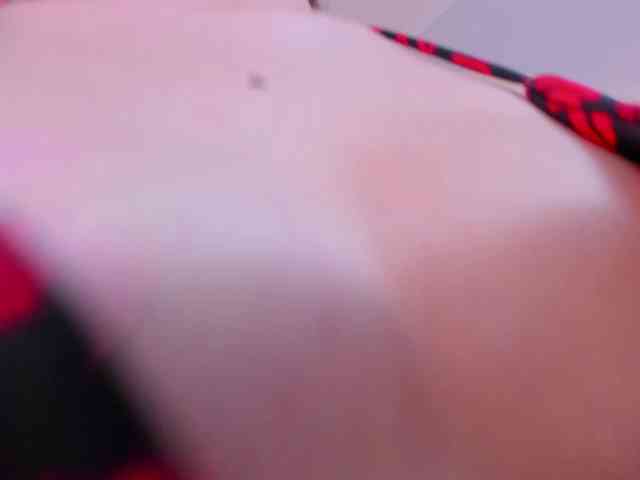 Dollyiaa webcam