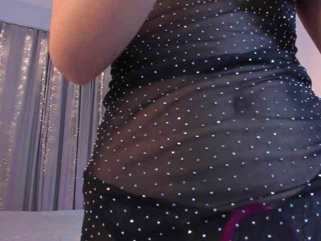 Dollyiaa webcam