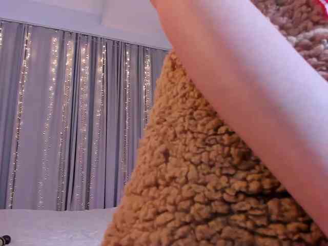 Dollyiaa webcam