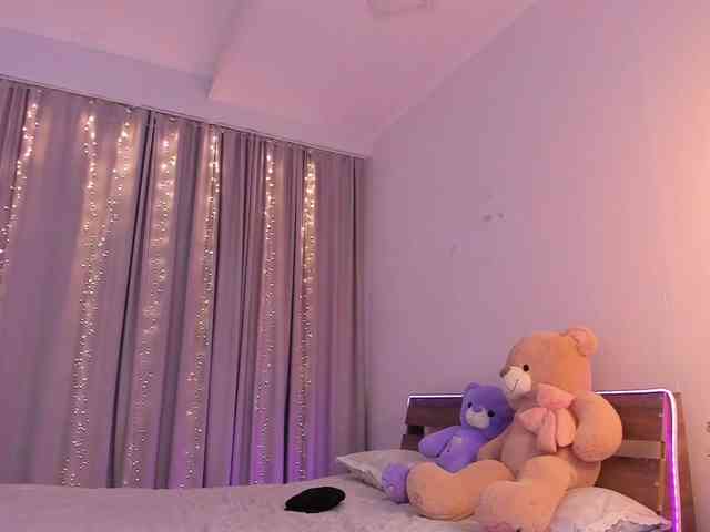 Dollyiaa webcam