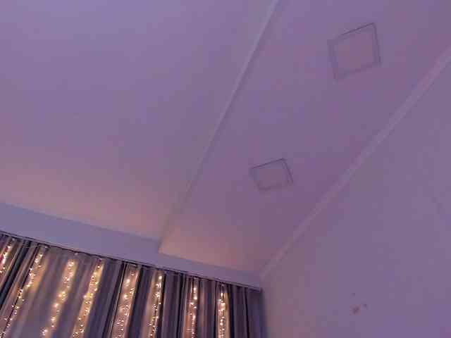 Dollyiaa webcam
