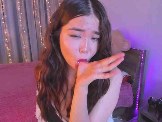 Dollyiaa webcam
