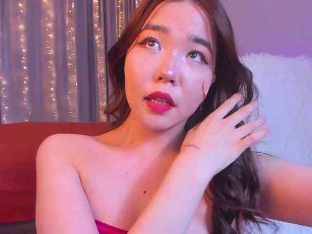 Dollyiaa webcam