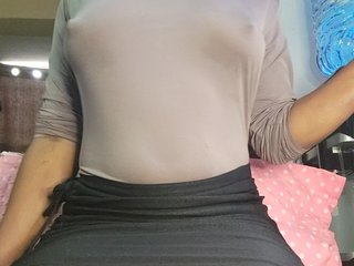 Petite-mpenzi Porn Show
