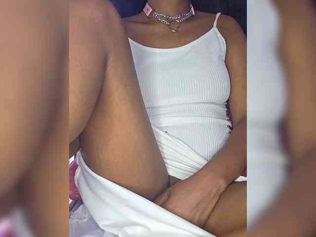 Petite-mpenzi webcam