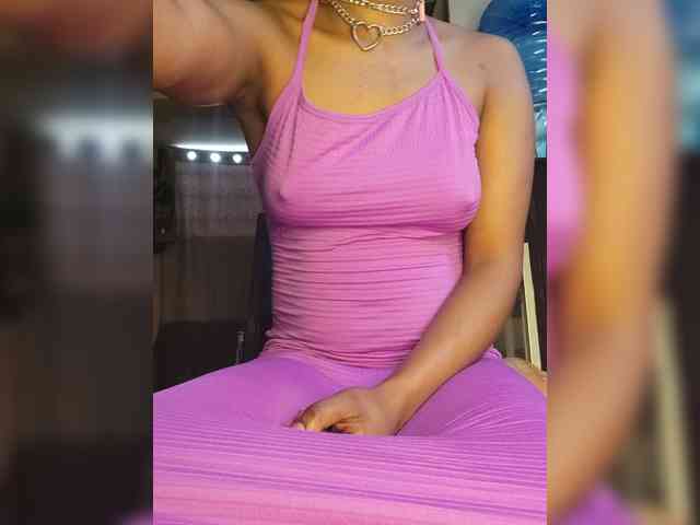 Petite-mpenzi webcam