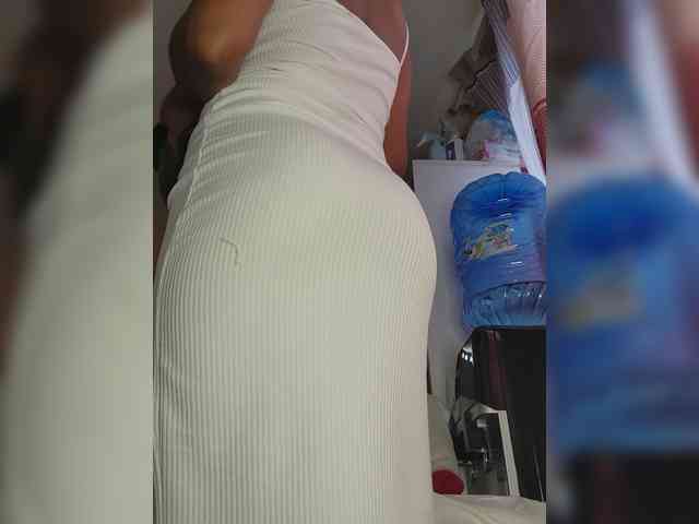 Petite-mpenzi webcam